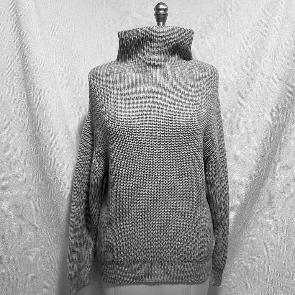 Wilfred  Italian wool Pale Blue M/L chunky mock neck